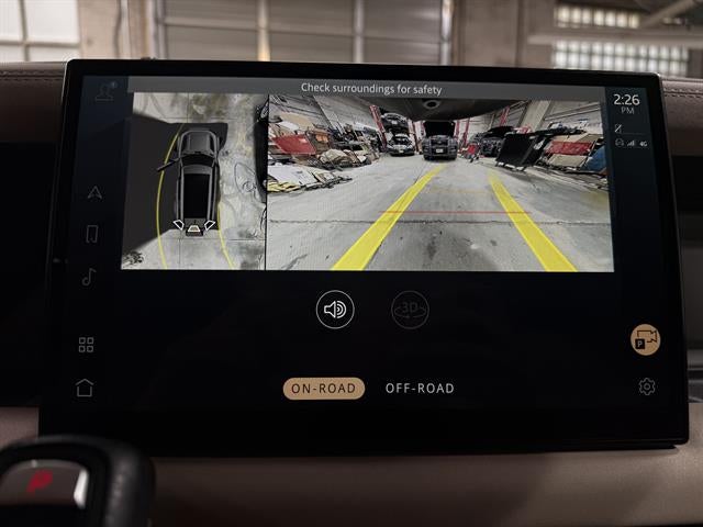 2023 Land Rover Defender 130 SE