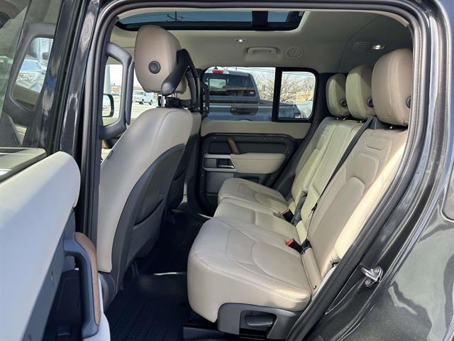 2023 Land Rover Defender 130 SE