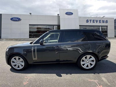 2023 Land Rover Range Rover P530 SE
