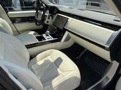 2023 Land Rover Range Rover P400 SE