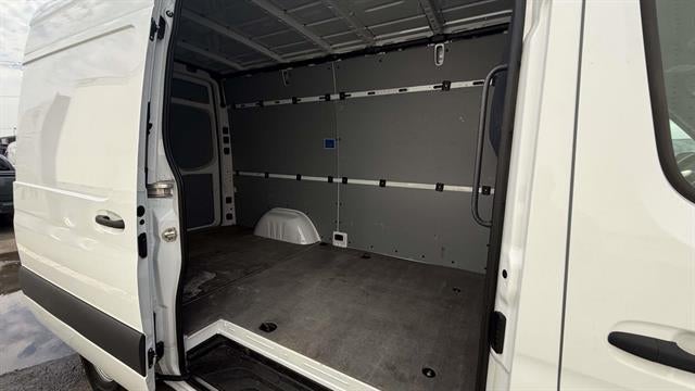 2023 Mercedes-Benz Sprinter Cargo Van 2500