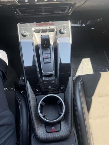 2022 Porsche 911 Carrera 4 GTS