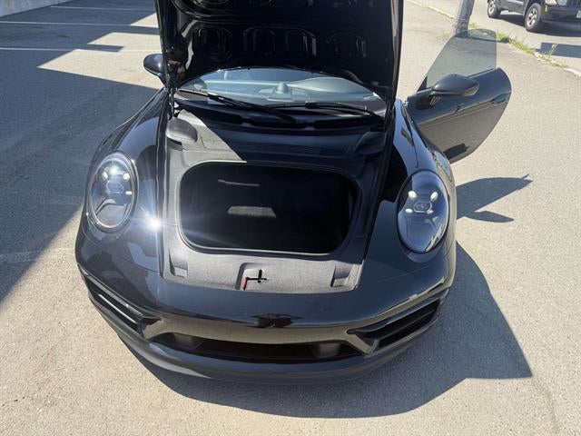 2022 Porsche 911 Carrera 4 GTS