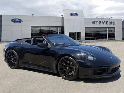 2022 Porsche 911 Carrera 4 GTS