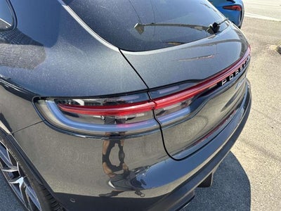 2022 Porsche Macan S