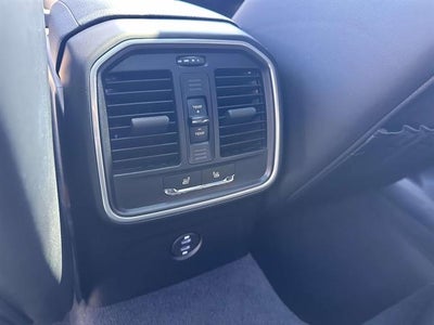 2022 Porsche Macan S