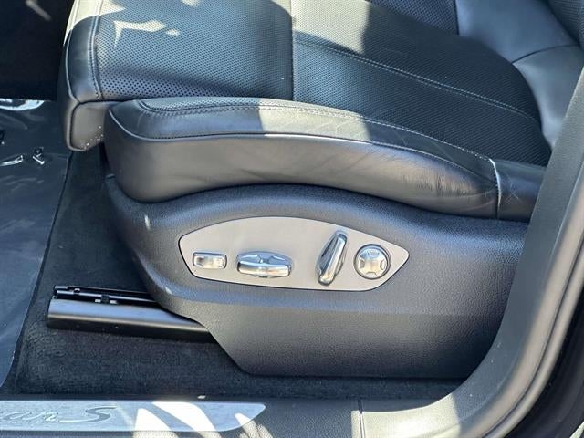 2022 Porsche Macan S