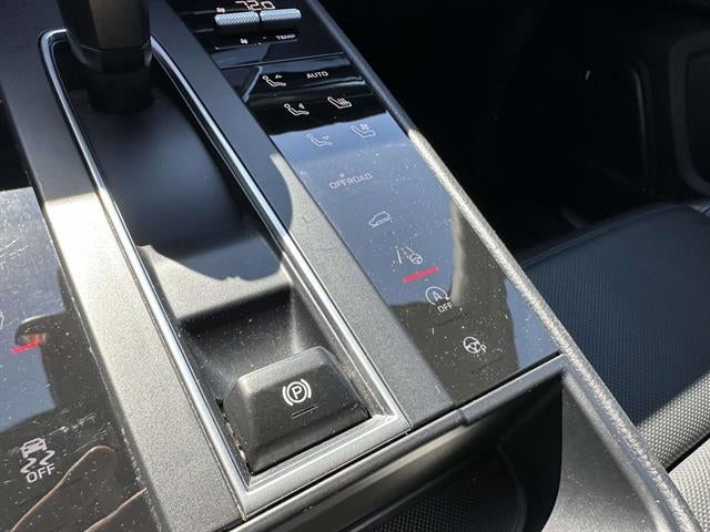 2022 Porsche Macan S
