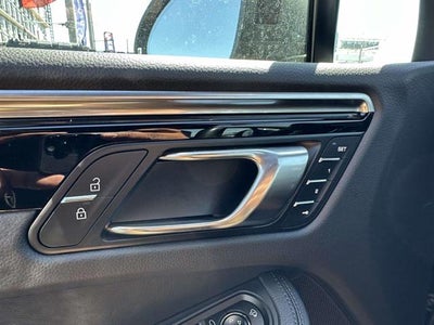 2022 Porsche Macan S