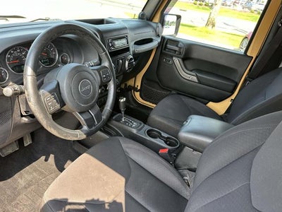 2013 Jeep WRANGLER 4x4 Sport 2dr SUV