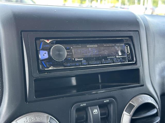 2013 Jeep WRANGLER 4x4 Sport 2dr SUV