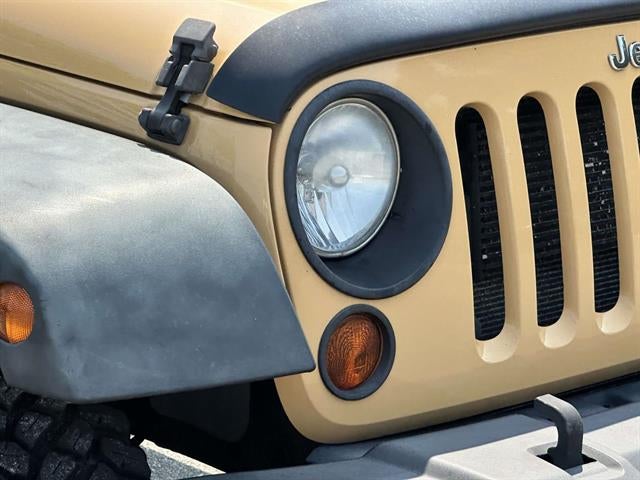 2013 Jeep WRANGLER 4x4 Sport 2dr SUV