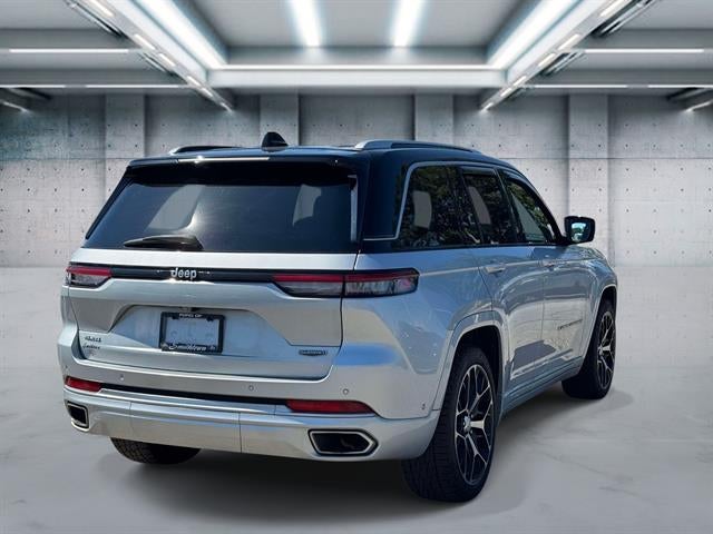 2022 Jeep Grand Cherokee Summit Reserve