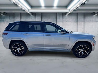 2022 Jeep Grand Cherokee Summit Reserve