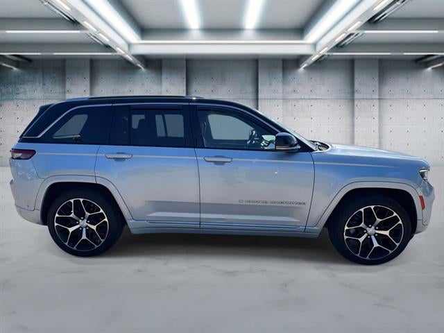 2022 Jeep Grand Cherokee Summit Reserve
