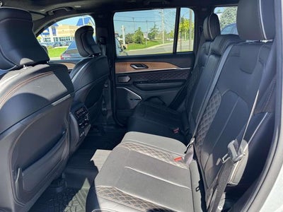 2022 Jeep Grand Cherokee Summit Reserve