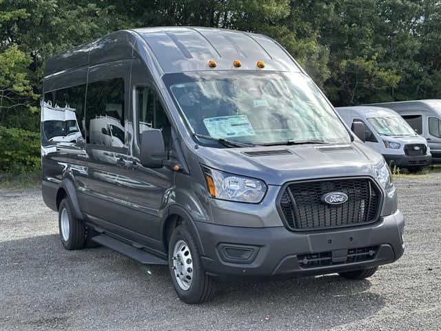 2027 Ford Transit Passenger Wagon XL