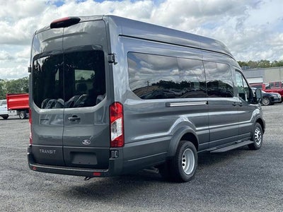 2027 Ford Transit Passenger Wagon XL