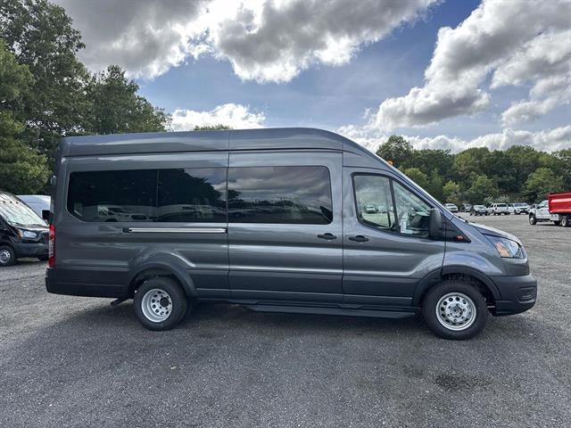 2027 Ford Transit Passenger Wagon XL