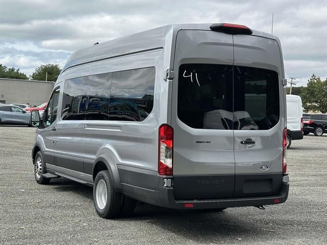 2027 Ford Transit Passenger Wagon XL