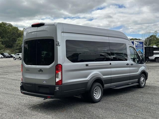 2027 Ford Transit Passenger Wagon XL