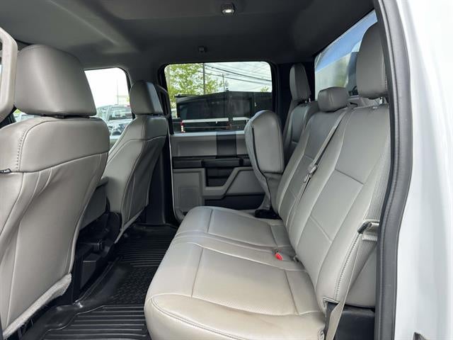2017 Ford Super Duty F-550 DRW 4X4 4dr Crew Cab 179.8-203.8 in. WB