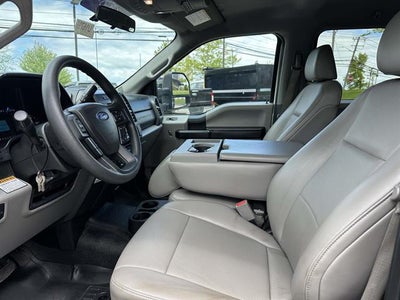 2017 Ford Super Duty F-550 DRW 4X4 4dr Crew Cab 179.8-203.8 in. WB