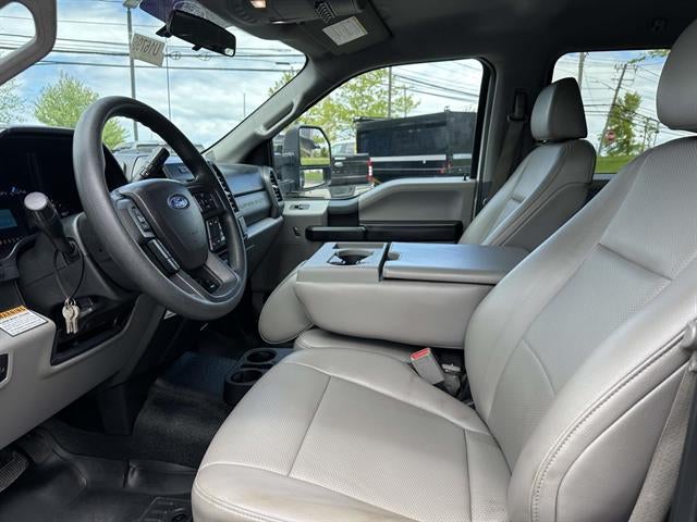 2017 Ford Super Duty F-550 DRW 4X4 4dr Crew Cab 179.8-203.8 in. WB
