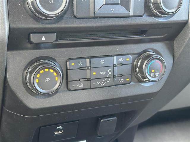 2017 Ford Super Duty F-550 DRW 4X4 4dr Crew Cab 179.8-203.8 in. WB