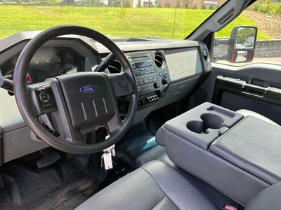 2014 Ford Super Duty F-550 DRW 4X4 2dr Regular Cab 140.8-200.8 in. WB