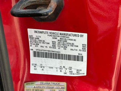 2014 Ford Super Duty F-550 DRW 4X4 2dr Regular Cab 140.8-200.8 in. WB