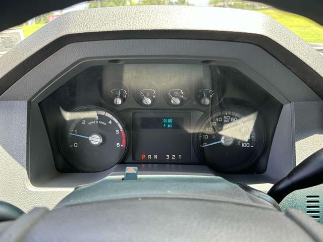 2014 Ford Super Duty F-550 DRW 4X4 2dr Regular Cab 140.8-200.8 in. WB