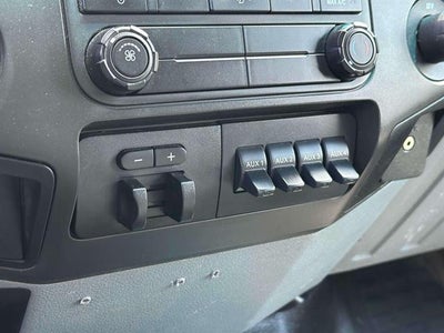 2014 Ford Super Duty F-550 DRW 4X4 2dr Regular Cab 140.8-200.8 in. WB