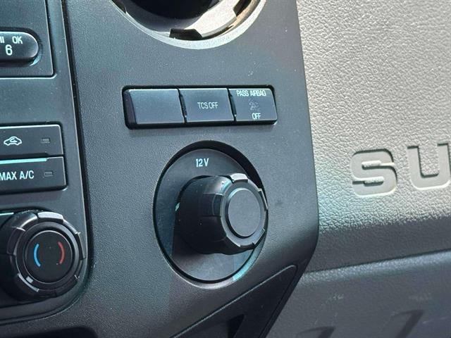 2014 Ford Super Duty F-550 DRW 4X4 2dr Regular Cab 140.8-200.8 in. WB