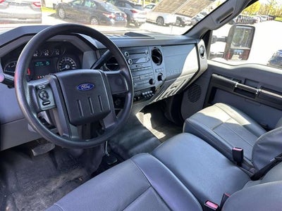 2014 Ford Super Duty F-550 DRW 4X4 2dr Regular Cab 140.8-200.8 in. WB