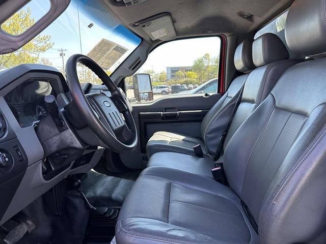 2014 Ford Super Duty F-550 DRW 4X4 2dr Regular Cab 140.8-200.8 in. WB