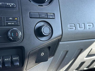 2014 Ford Super Duty F-550 DRW 4X4 2dr Regular Cab 140.8-200.8 in. WB