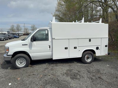 2026 Ford E-Series Cutaway E-350 SRW 138" WB
