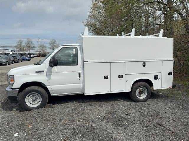 2026 Ford E-Series Cutaway E-350 SRW 138" WB