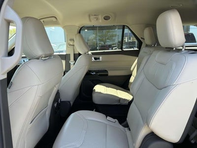 2022 Ford Explorer Platinum