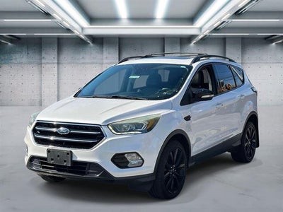 2017 FORD TRUCK ESCAPE Titanium