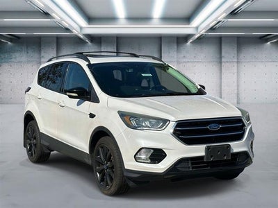 2017 FORD TRUCK ESCAPE Titanium