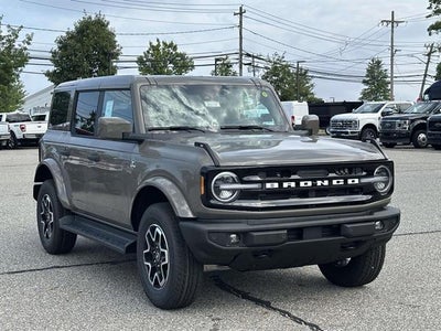 2026 Ford Bronco Outer Banks