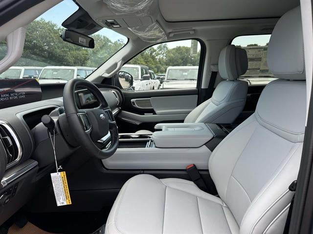 2027 Ford Expedition 4DR 4WD PLATINUM