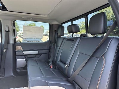 2026 Ford Super Duty F-350 SRW LARIAT