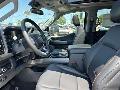 2026 Ford Super Duty F-350 SRW LARIAT