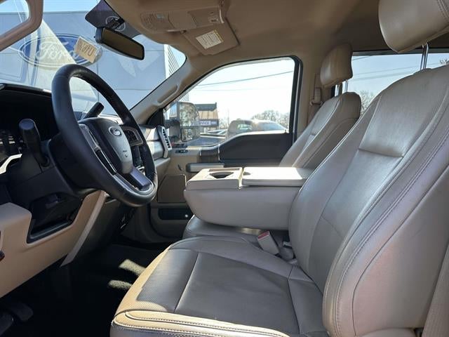 2017 Ford Super Duty F-350 SRW Lariat