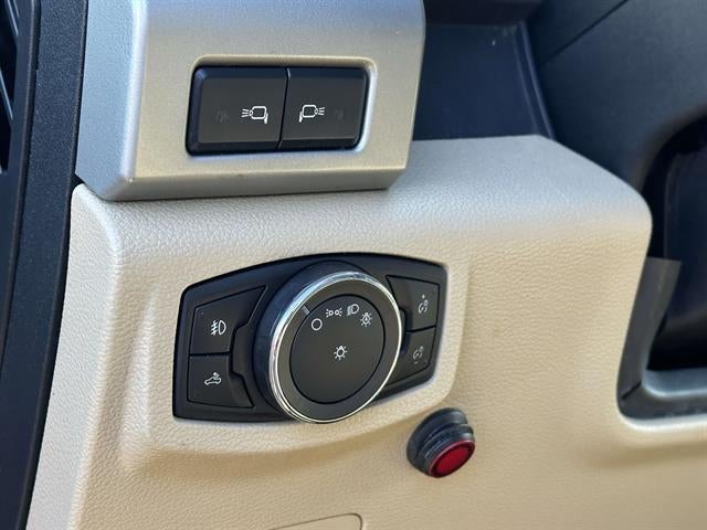 2017 Ford Super Duty F-350 SRW Lariat