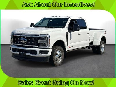 2026 Ford Super Duty F-350 DRW Platinum