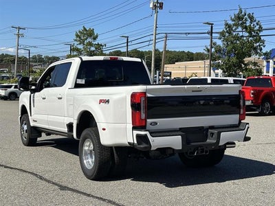 2026 Ford Super Duty F-350 DRW Platinum